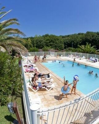 camping avec piscine hendaye