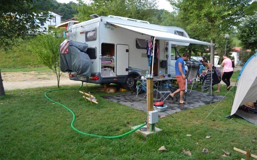 location emplacement camping hasparren